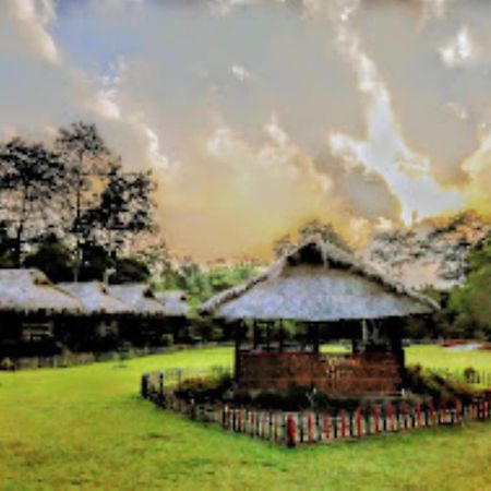 Ayang Okum River Bank Bamboo Cottage Kaibortta Gaon Nagargaon Exterior photo